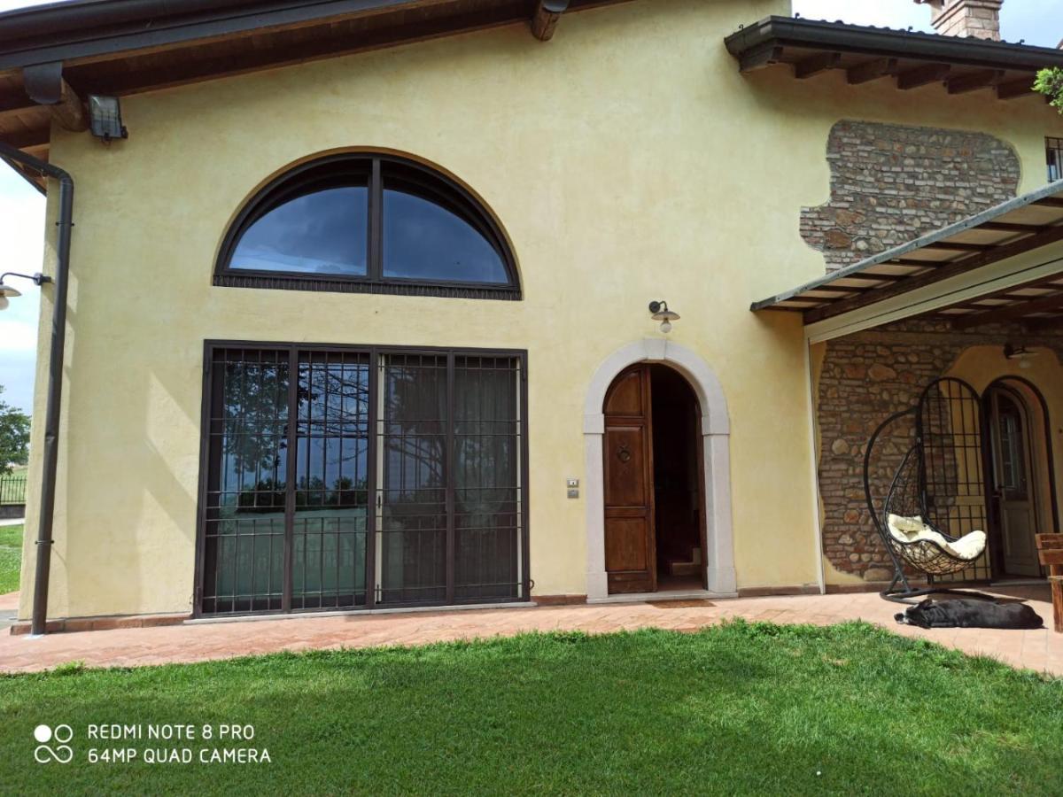 מונטיקיארי Casa Vacanze Soleluna מראה חיצוני תמונה