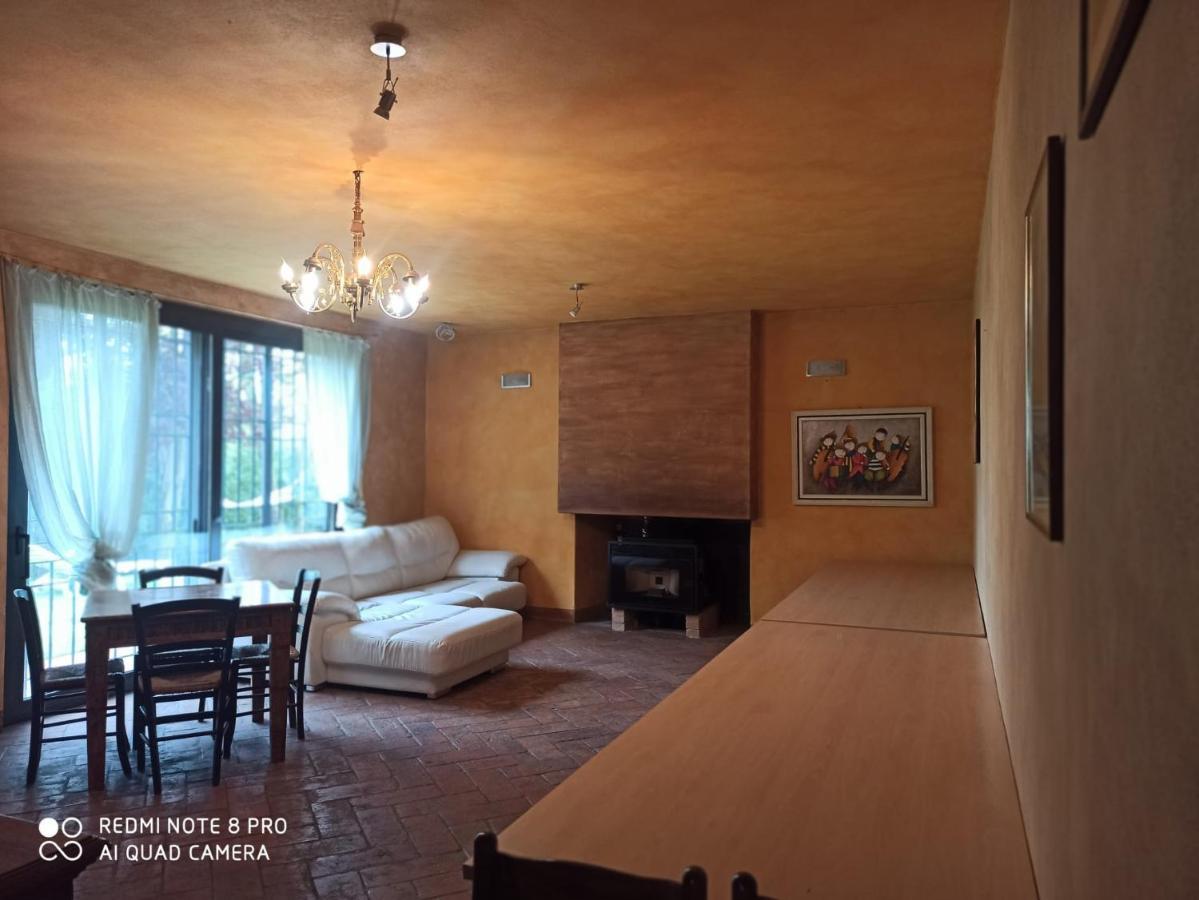 מונטיקיארי Casa Vacanze Soleluna מראה חיצוני תמונה