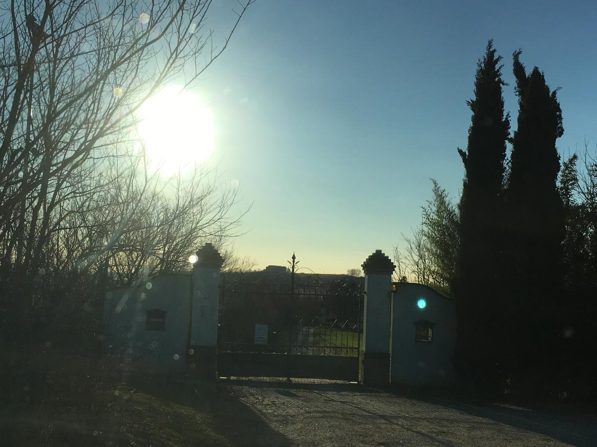 מונטיקיארי Casa Vacanze Soleluna מראה חיצוני תמונה